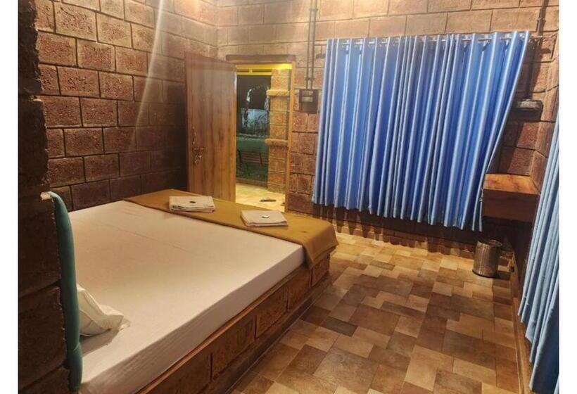 Номер Deluxe, Neel Agro Tourism &resort