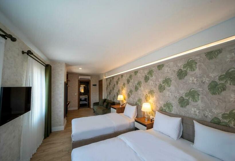 Четырехместный Номер Стандарт Вид на Море, Mell City Hotel Trabzon
