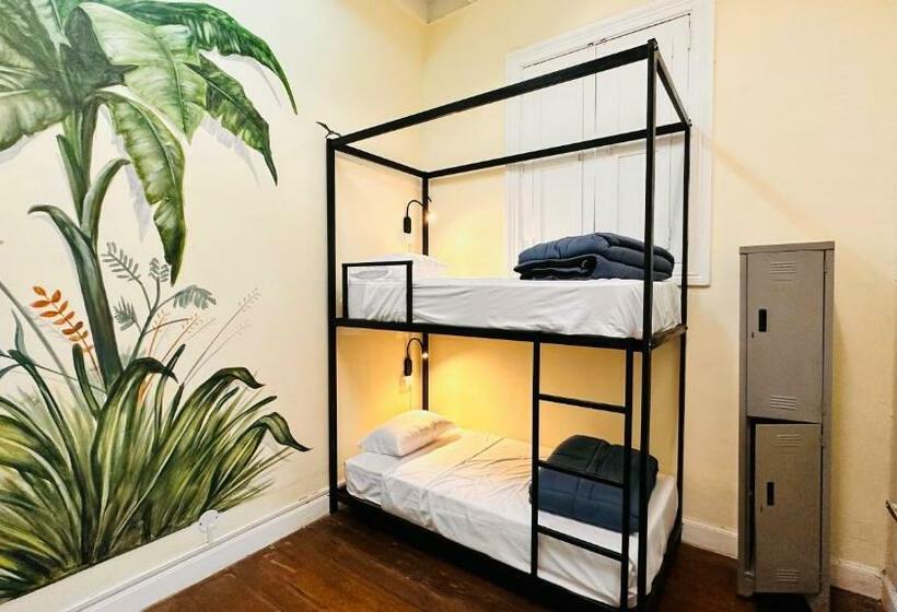 تختخواب در اتاق مشترک, Ancestral Hostel Barranco