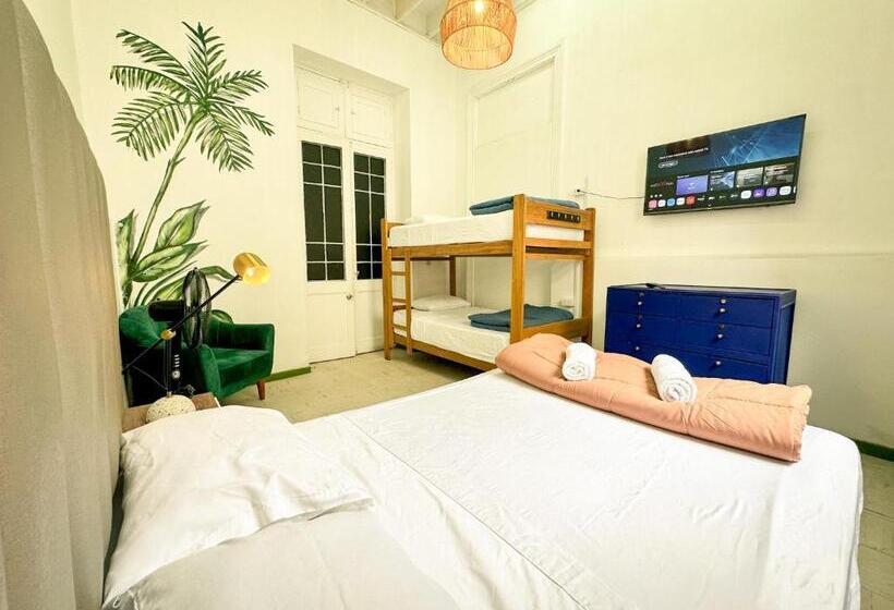 اتاق راحتی سه تخته, Ancestral Hostel Barranco