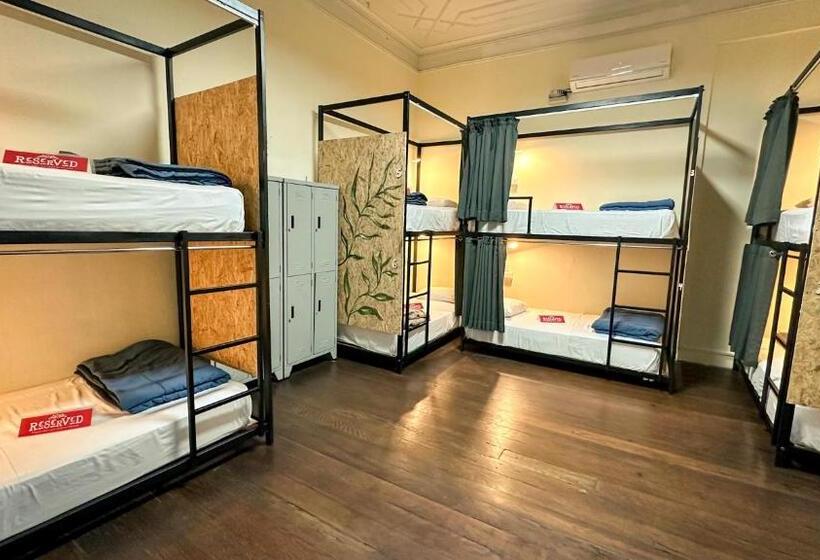 تختخواب در اتاق مشترک, Ancestral Hostel Barranco