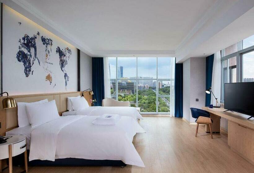 Номер Superior с Видом, Kyriad Marvelous Hotel Dongguan Municipal Government