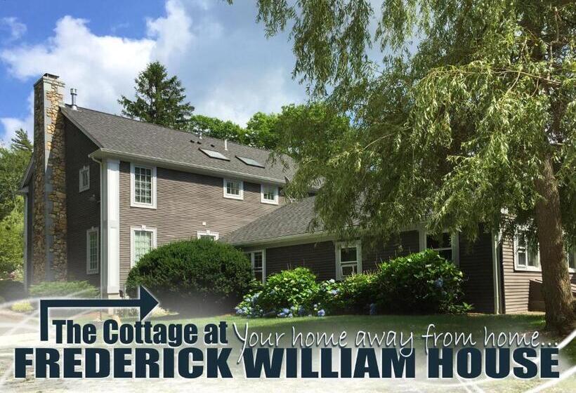 Дом 2 Спальни, Frederick William House