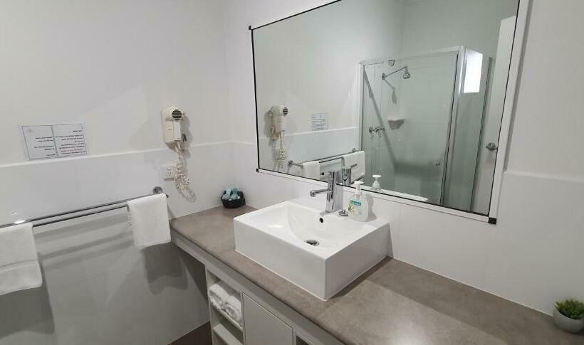 Номер Стандарт, Centrepoint Motel Deniliquin