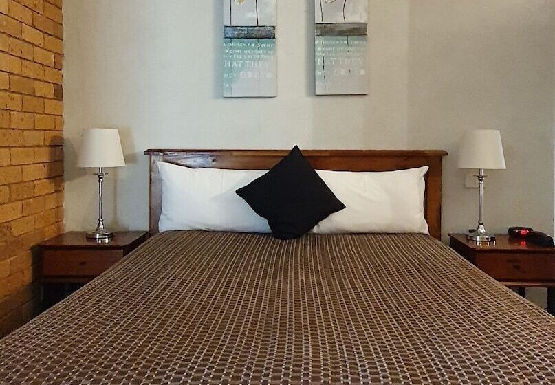 Семейный Номер, Centrepoint Motel Deniliquin