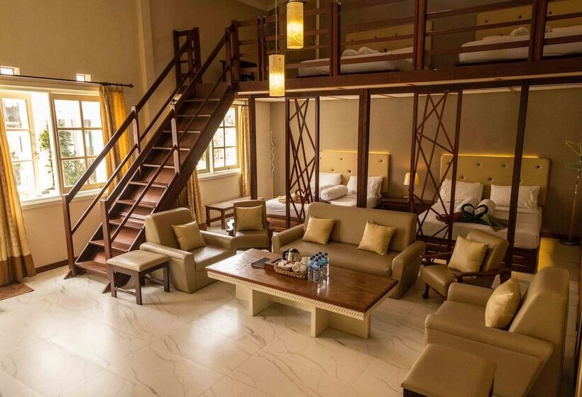Семейный Номер, Family Hotel Gradia 1