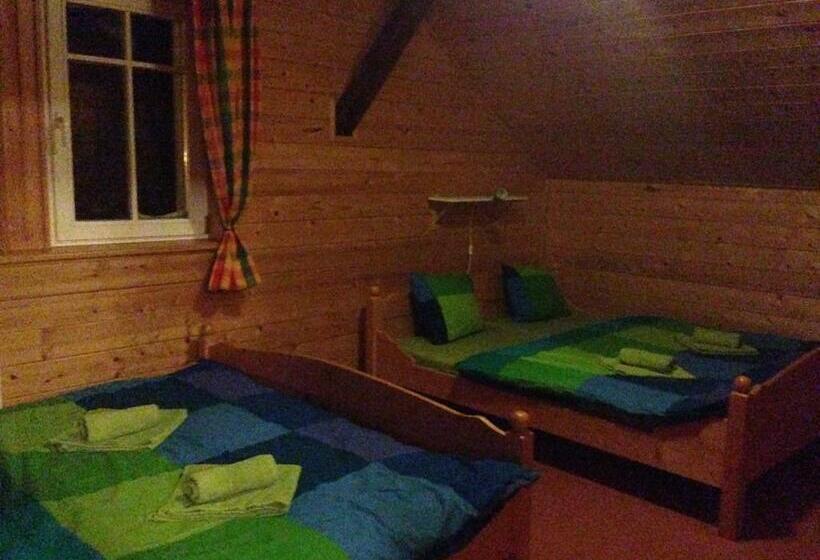 Четырехместный Номер Стандарт, Penzion A Restaurace Sokolí Boudy