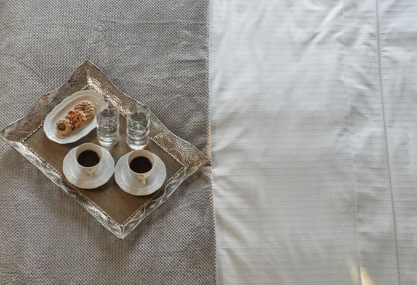 Quarto clássico, Domus Renier Boutique