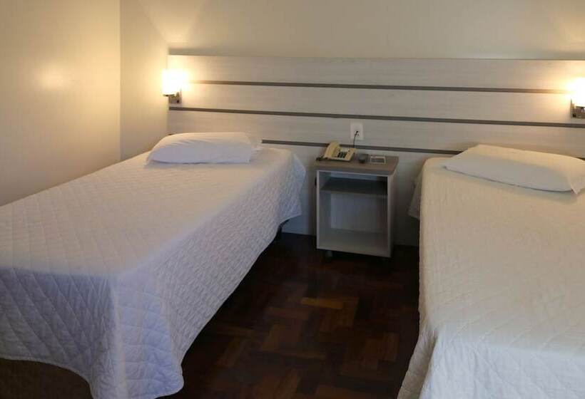 스탠다드 룸, Tri Hotel Xanxerê