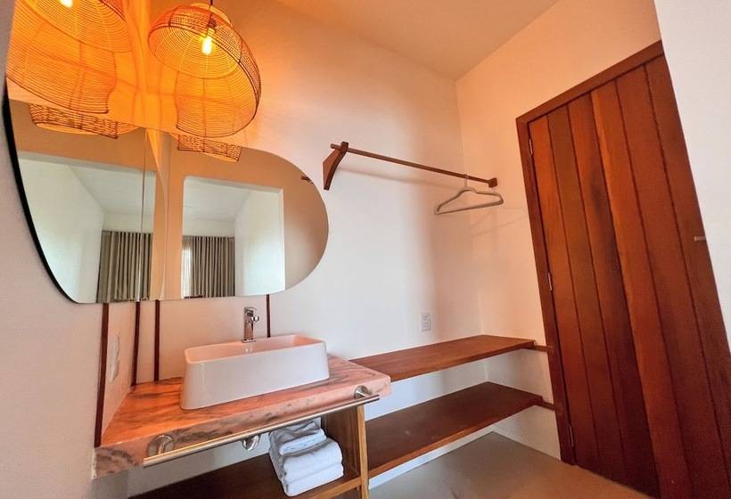 Quarto Estandar Vista Mar com Sacada, Casa Luz