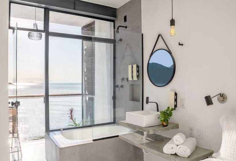 Suíte Premium Vista Mar, Casa Luz