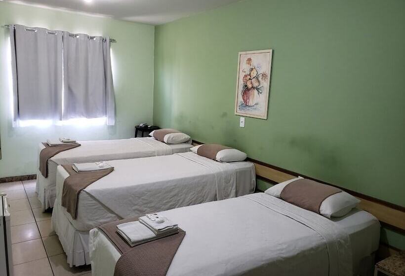 Номер Стандарт Трехместный, Domus Hotel Veneza Ipatinga