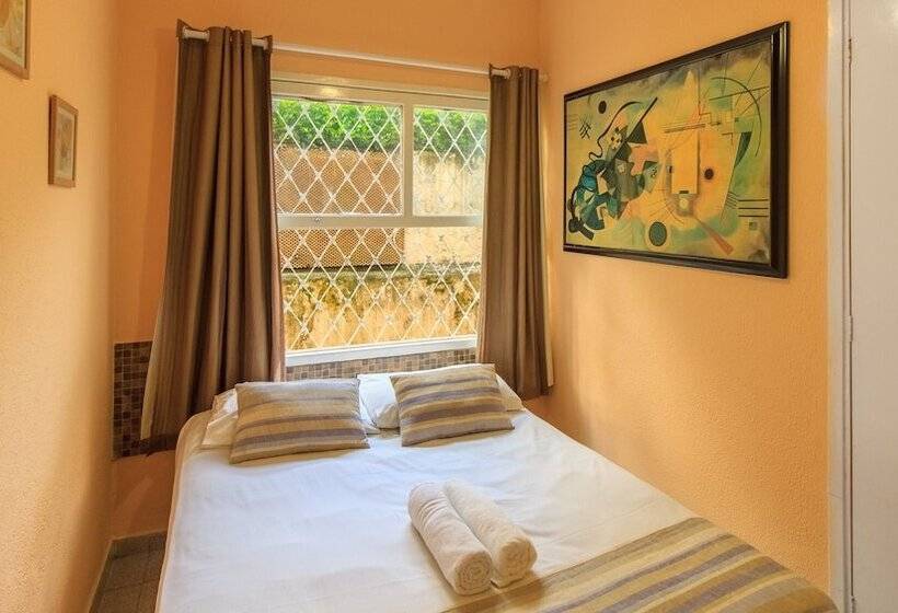 Quarto Estandar Individual, Guaruja Hostel