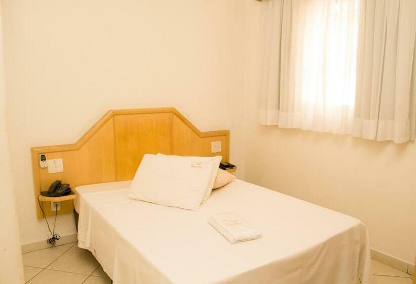 اتاق اکونومی, Casablanca