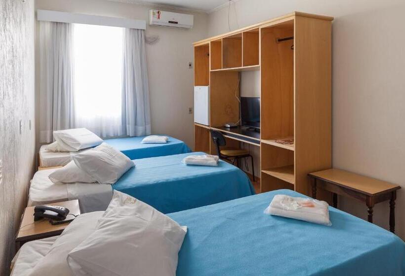 اتاق استاندارد سه نفره, Casablanca