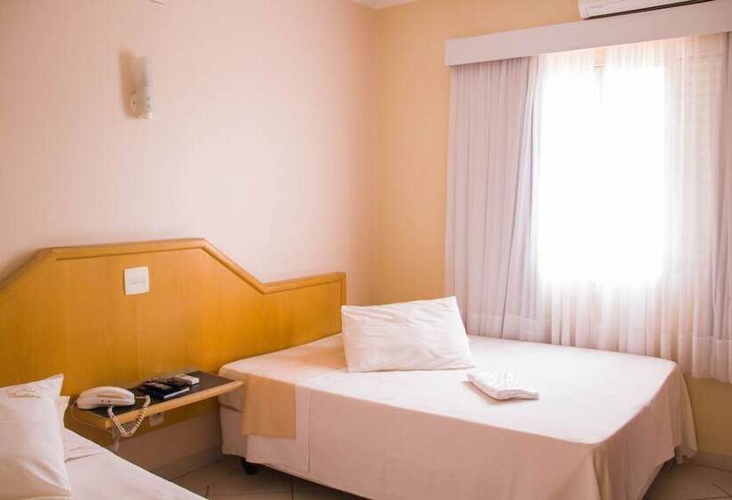 اتاق سوپریور سه تخته, Casablanca