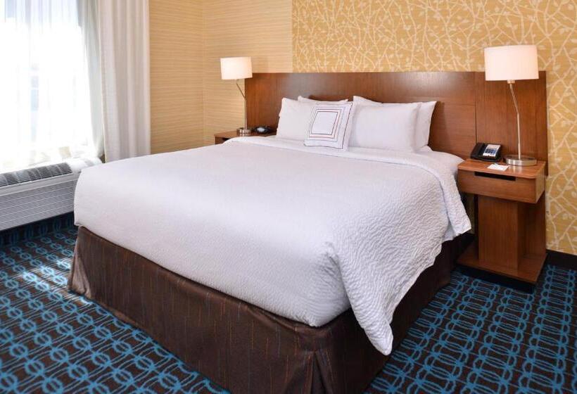 带大床的标准间, Fairfield Inn & Suites Farmington