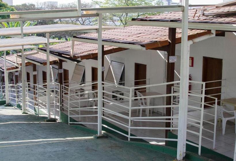 이코노미 싱글 룸, Nuar