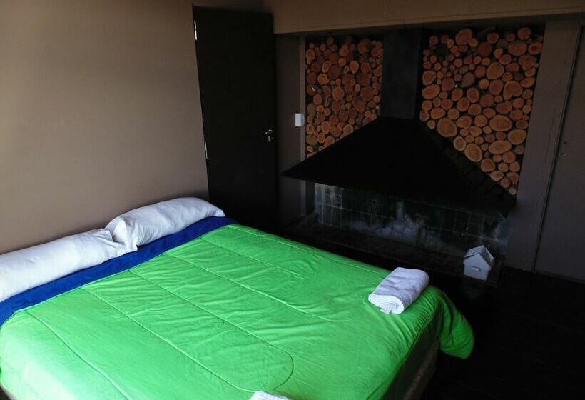 스탠다드 룸 공동 욕실, Moving Hostel Travel Bar