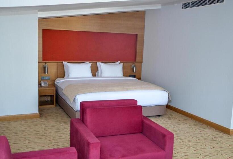 패밀리 룸, Bacacan Otel