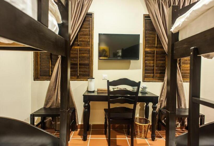 四人豪华间, Armenian Suite