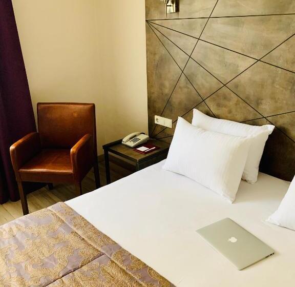 اتاق استاندارد یک نفره, Hostapark
