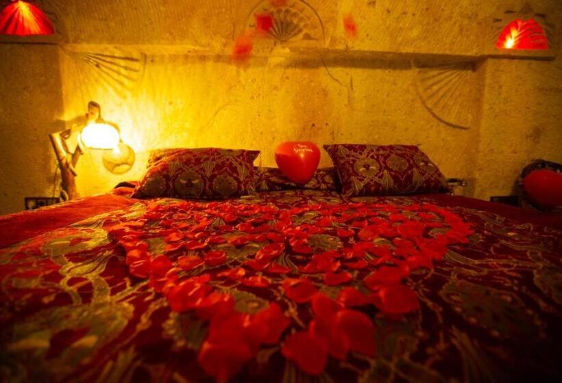 Люкс Deluxe Кровать Кинг, Oread Cave Suites