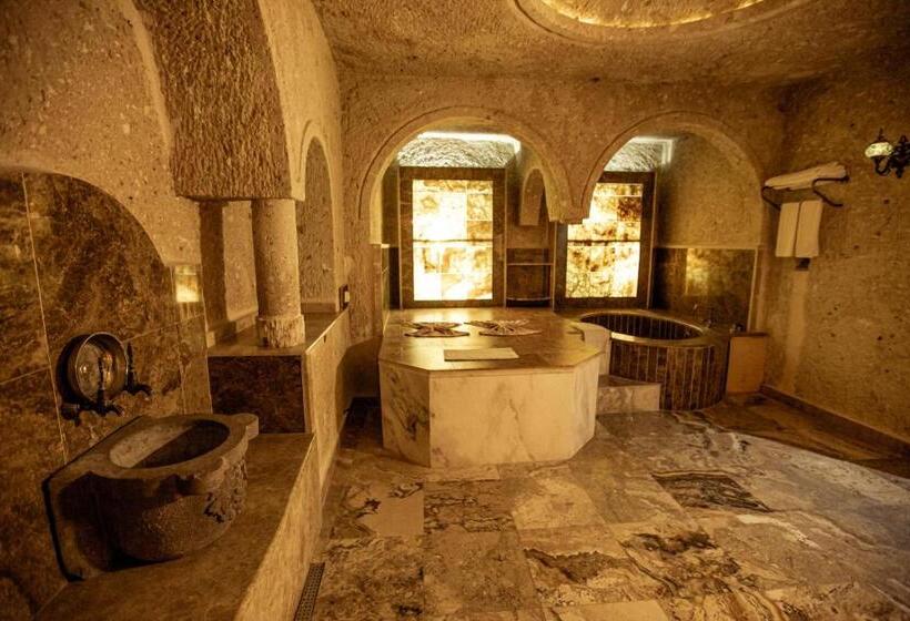 Люкс с Балконом, Oread Cave Suites