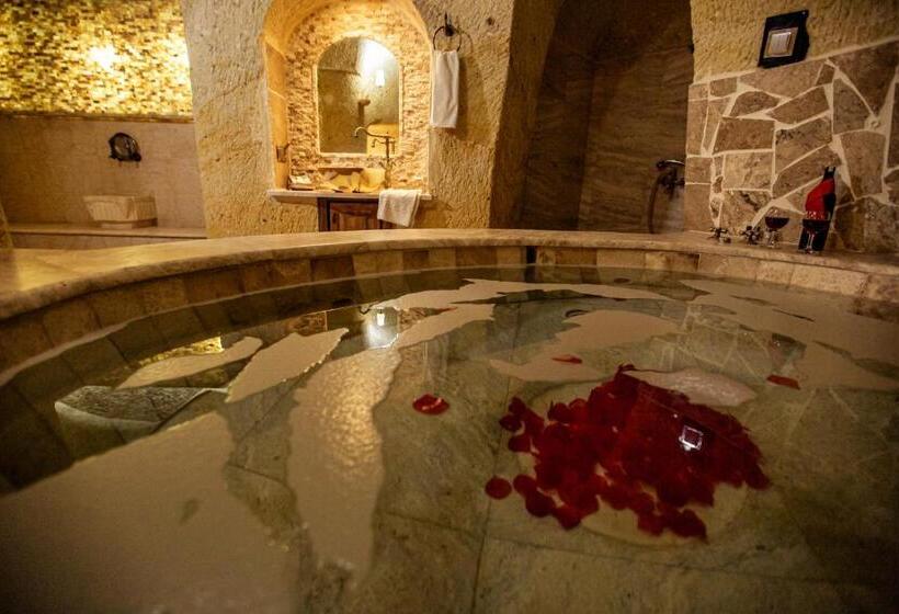 Полулюкс Повышенной Комфортности, Oread Cave Suites