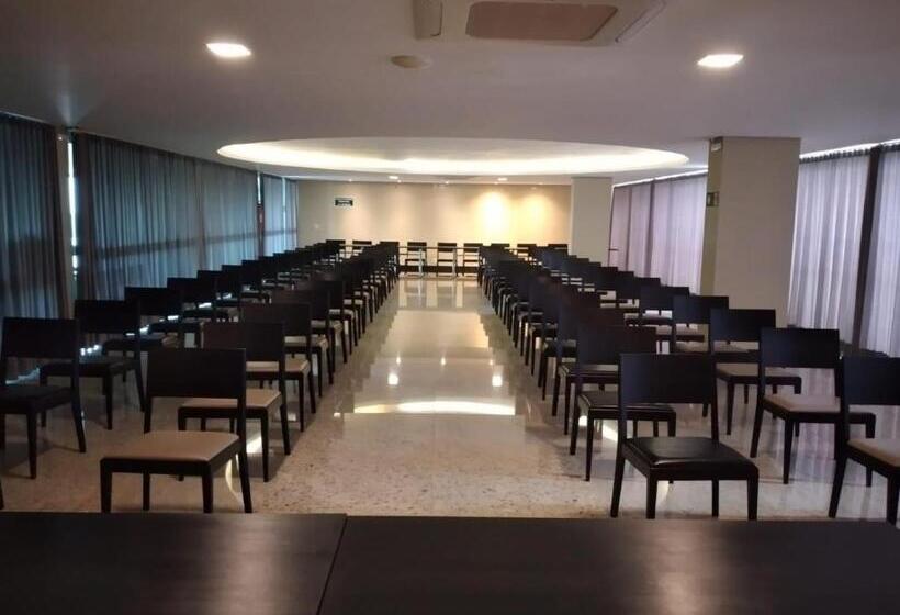 주니어 스위트, Nita Palace