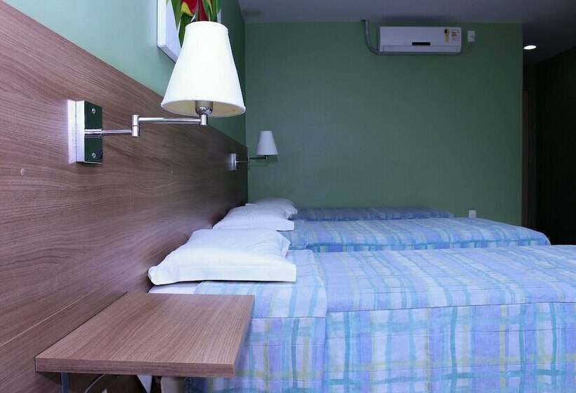 스탠다드 트리플 룸, Pousada Caravelas Lusitanas Ltda