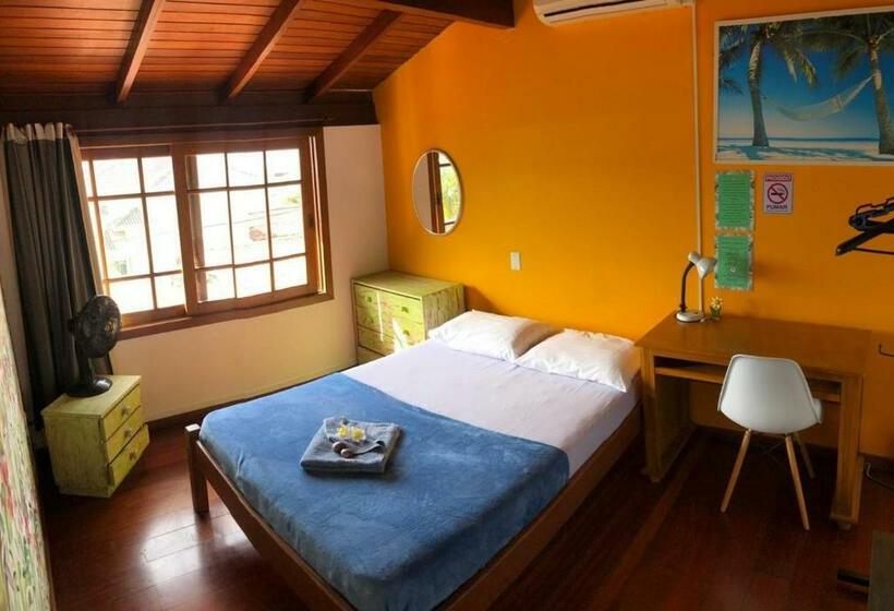 Номер Базовый Совметсный Санузел, Tucano House