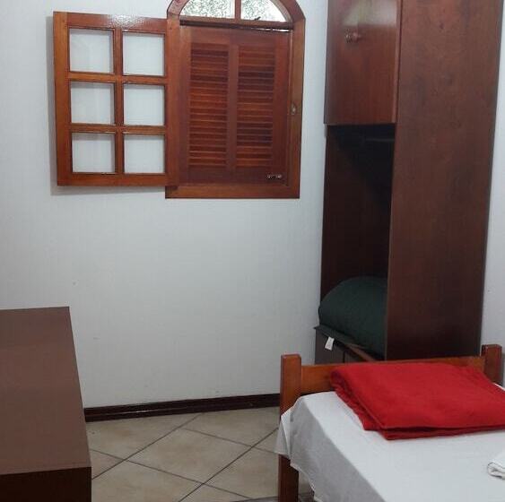 Quarto Estandar Individual, Pousada Sognares