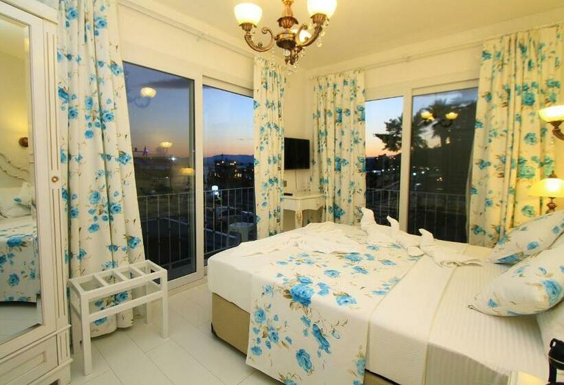 اتاق لوکس با چشم‌انداز دریا, Dantela Butik