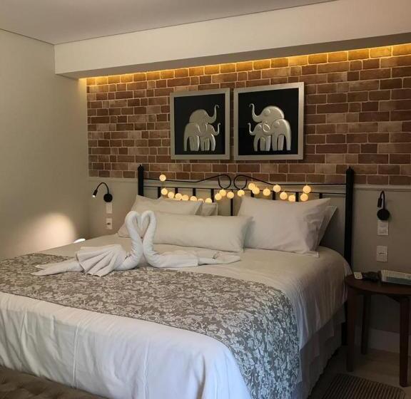 디럭스 방갈로, Pousada Shangri La