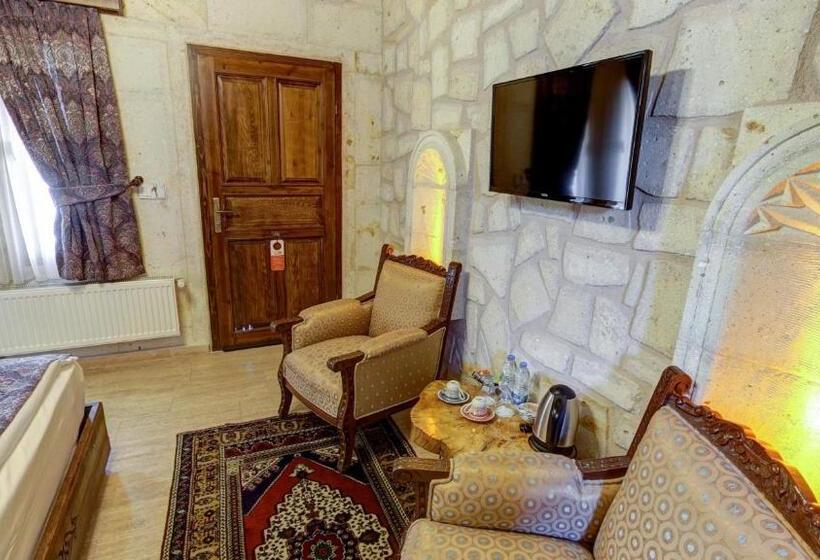 수피리어 룸, Hikmet's House