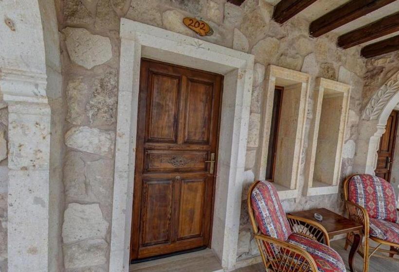 수피리어 룸, Hikmet's House