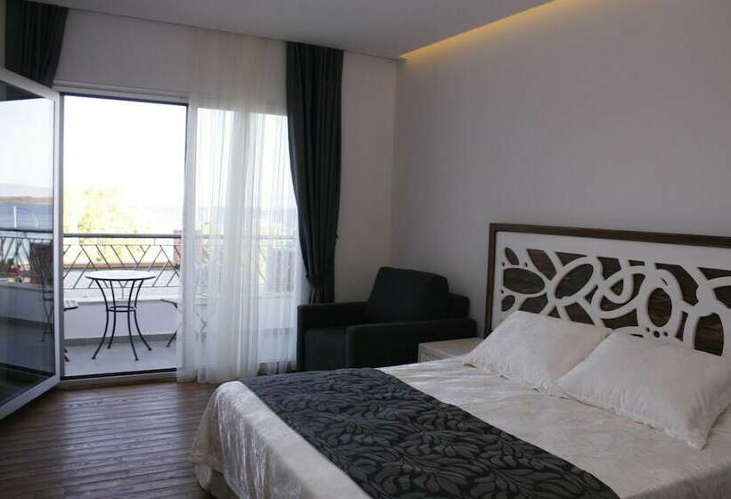 اتاق لوکس, Meggs Bodrum Beach