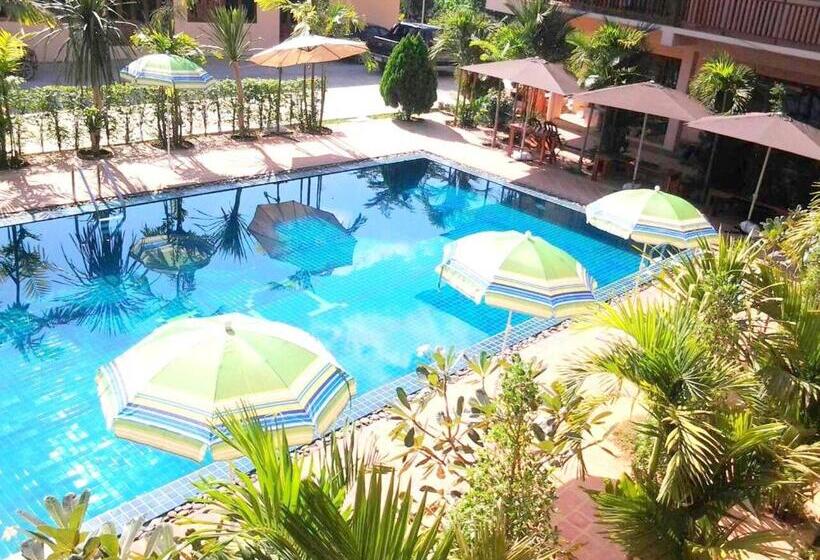 Трехместный Номер Стандарт Вид на Бассейн, Siam Tara Resort Chiangkhong
