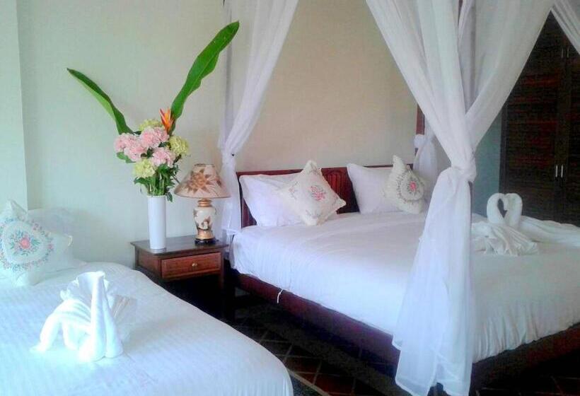 Трехместный Номер Стандарт Вид на Бассейн, Siam Tara Resort Chiangkhong