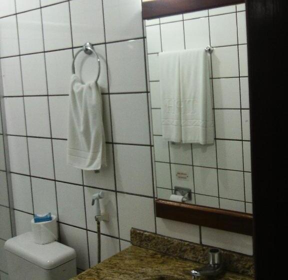 Quarto Triplo Estandar Vista Piscina, Taperapuan Praia