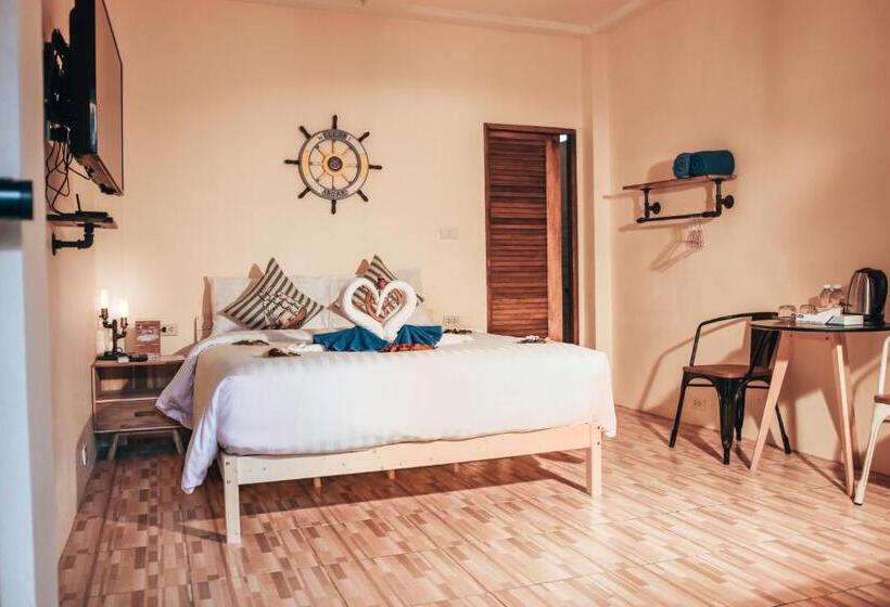 اتاق استاندارد با چشم‌انداز استخر, Namphung Phuket Boutique Resort