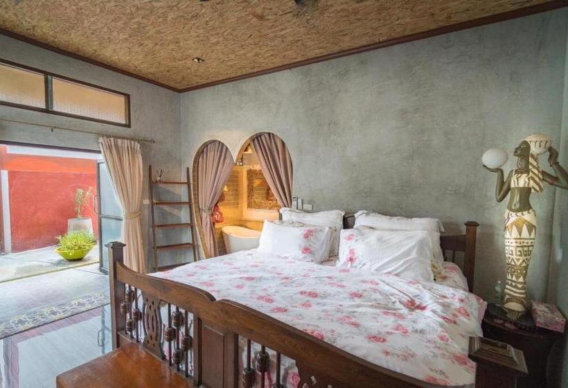 اتاق لوکس, Namphung Phuket Boutique Resort