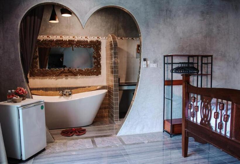 اتاق لوکس, Namphung Phuket Boutique Resort