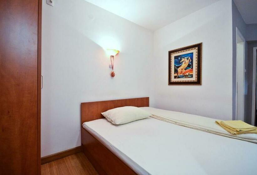 اتاق استاندارد یک نفره, Apartments Imper   Imd