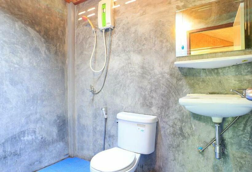 Бунгало Deluxe, Isara Lanta Beach Resort