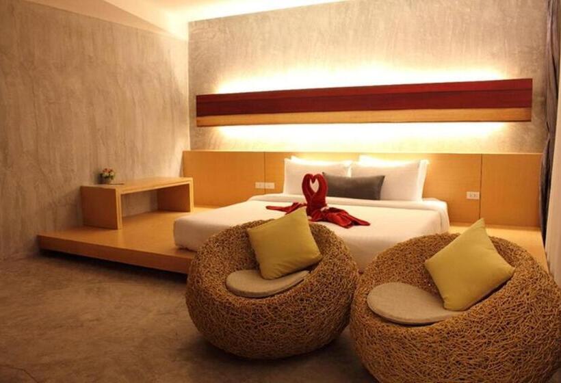 سوییت با چشم‌انداز دریا, The Now Hotel   Sha Extra Plus