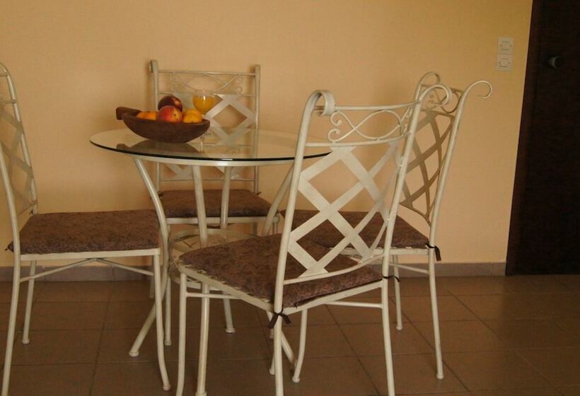 Семейные Апартаменты, Diamond Palace Apartments