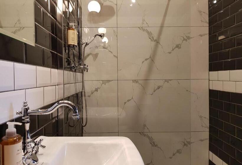 Номер Стандарт, Wine & Wellness Hotel Besední Dům