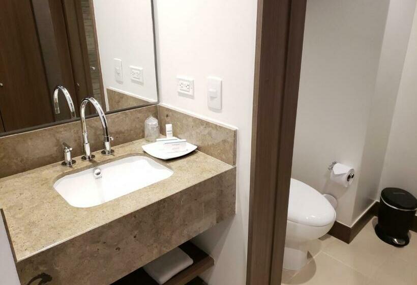 适合残疾人使用的标准间, Hampton By Hilton Medellin